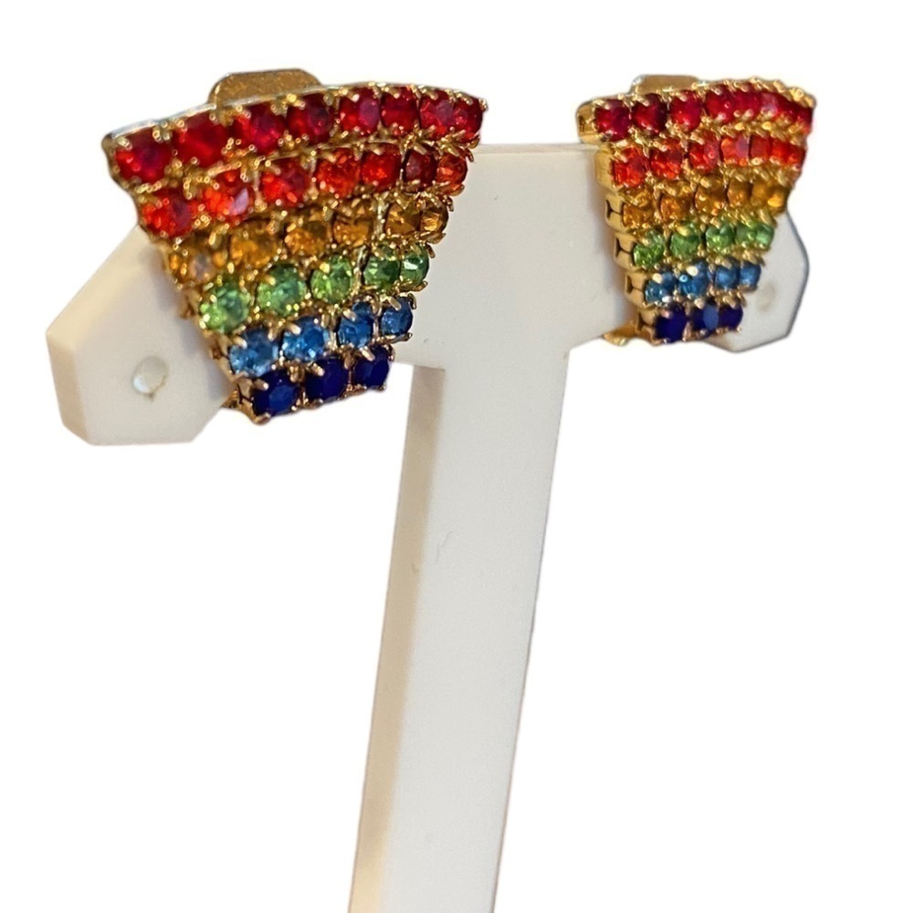 Rainbow Rhinestone Gold Tone Clip On Earrings Vintage - Picture 5 of 10